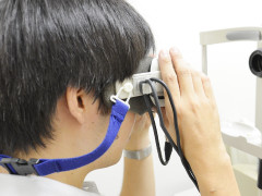 瞳孔機能検査写真
